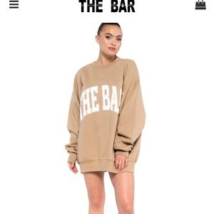 The Bar Sweatshirt in Beige, Medium